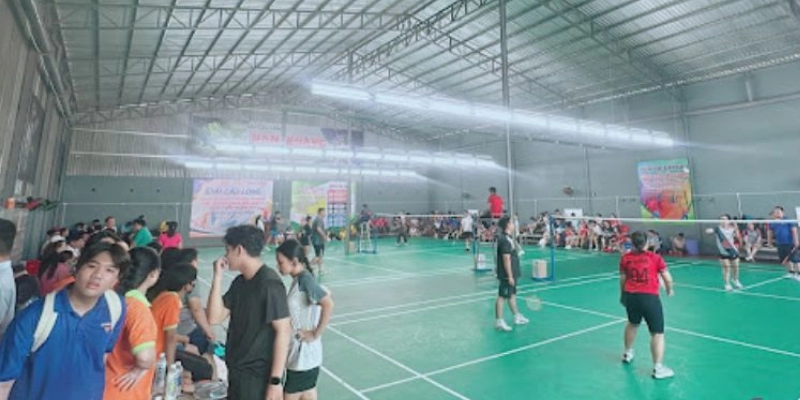 Ảnh Hưởng Của Mặt Sân Đến Kỹ Thuật Thi Đấu Cầu Lông