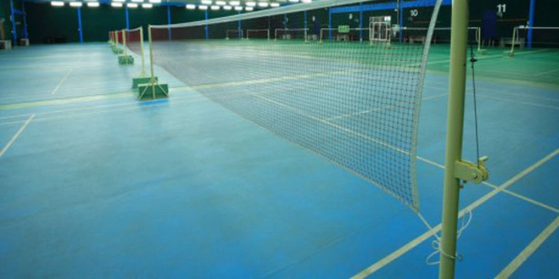 Cách Chọn Vật Liệu Phù Hợp Cho Sân Cầu Lông Trường Học