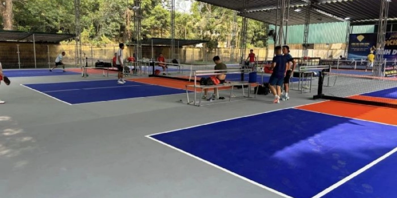Tiêu Chuẩn Thoát Hiểm Cho Sân Cầu Lông Trong Nhà