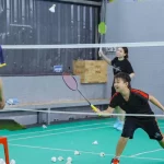 Sân Cầu Lông Trẻ Em