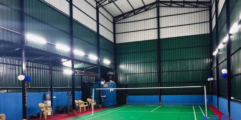 Kinh Nghiệm Cải Tạo Nhà Xưởng Cũ Thành Sân Cầu Lông